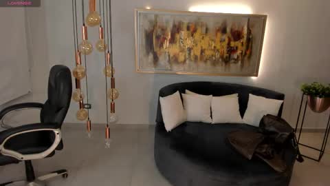 Snapshot of katesunder chatting on December 2025 11:03:02 AM K A T E online show from December 2025 11:03:02 AM