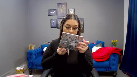 Kate online show from February 2025 06:03:01 PM