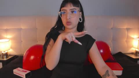 Snapshot of kathaline_markle chatting on February 2025 07:09:01 PM Katha or Cintya online show from February 2025 07:09:01 PM