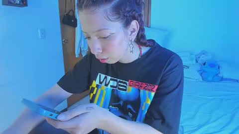 Snapshot of kathc_19 chatting on December 2024 03:58:01 AM Katerine online show from December 2024 03:58:01 AM