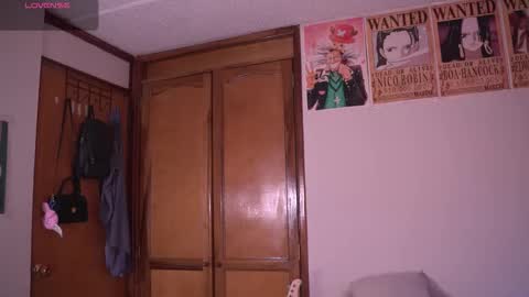 Snapshot of kathc_19 chatting on November 2025 09:57:02 PM Katerine online show from November 2025 09:57:02 PM