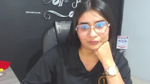 Snapshot of kathe0v chatting on July 2026 10:45:01 PM Call me Lau online show from July 2026 10:45:01 PM