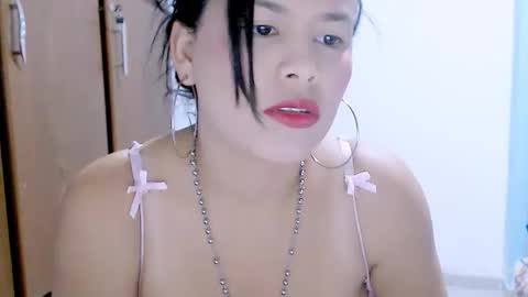 natalia online show from December 2025 12:22:01 PM