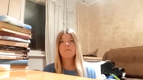 Snapshot of katheryntalboti chatting on November 2025 09:37:02 PM Katheryn online show from November 2025 09:37:02 PM