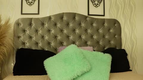 kathh_latorre online show from April 2026 01:33:02 PM