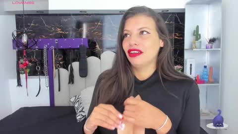 Snapshot of kathia_arnstrong chatting on February 2025 01:48:01 PM Kathia online show from February 2025 01:48:01 PM