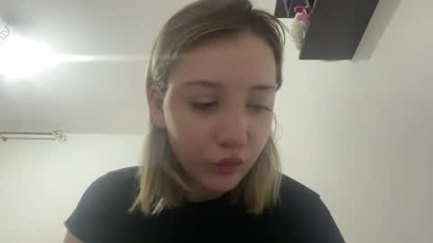 Snapshot of kathrinekiening chatting on June 2026 09:18:01 PM Jessie online show from June 2026 09:18:01 PM