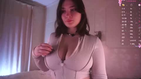 Aneta online show from November 2025 10:37:02 AM