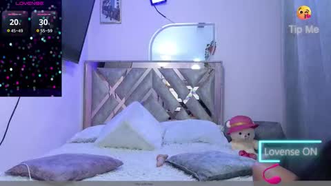 Snapshot of katia_collins chatting on November 2025 03:27:01 AM Katia collins online show from November 2025 03:27:01 AM