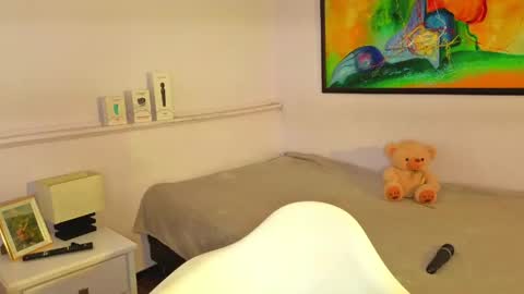 Khaterine online show from April 2026 12:10:01 PM