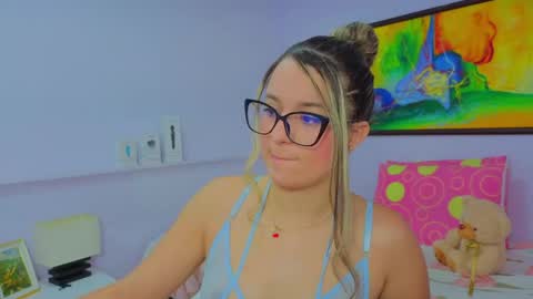 Snapshot of katia_foxx chatting on April 2026 12:18:01 PM Khaterine online show from April 2026 12:18:01 PM