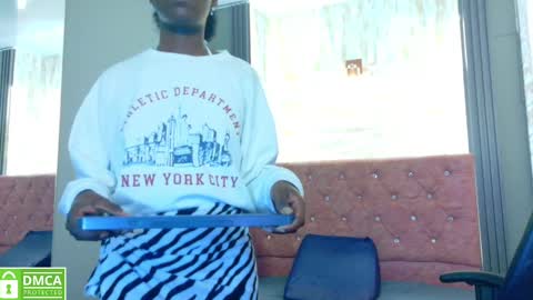 Katia online show from September 2025 05:39:02 PM