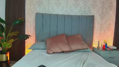 Karen Villas online show from February 2025 08:45:01 PM