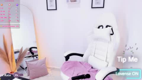 Katia online show from November 2025 10:54:01 PM