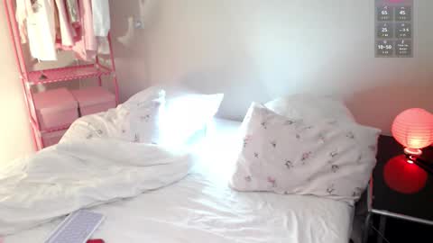 Snapshot of katie_deville chatting on February 2026 07:39:02 PM Katie Deville online show from February 2026 07:39:02 PM