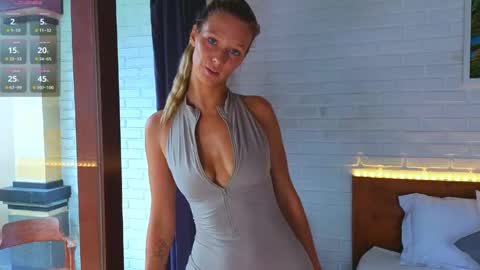 Katie online show from April 2026 04:38:01 AM