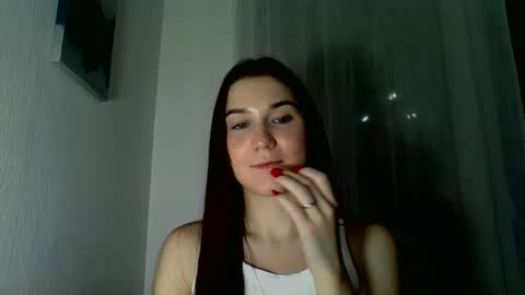 katie_foxi online show from November 2025 05:35:02 PM
