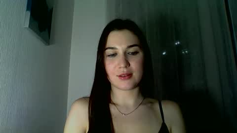 katie_foxi online show from December 2025 06:16:01 PM