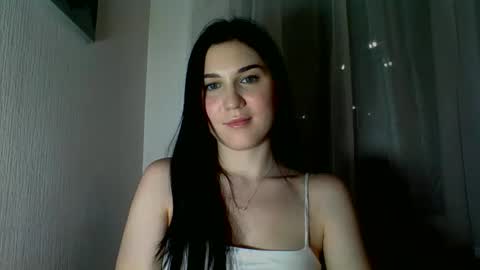 katie_foxi online show from April 2026 06:38:01 PM