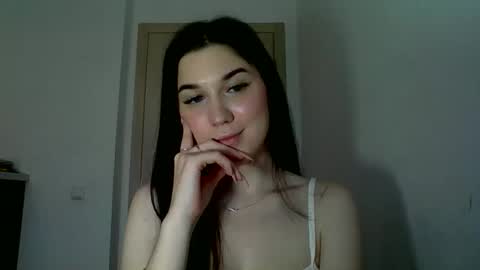 katie_foxi online show from May 2026 02:58:01 PM