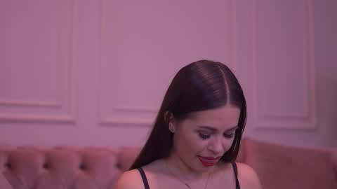 Snapshot of katie_hayes chatting on September 2025 06:00:01 PM Katie online show from September 2025 06:00:01 PM