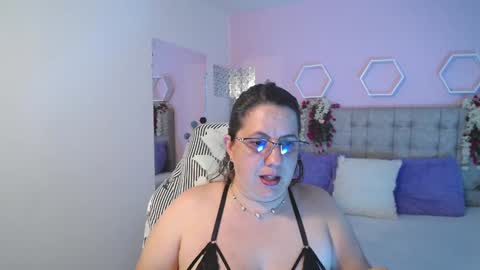 katerin Joness online show from December 2024 05:53:02 PM