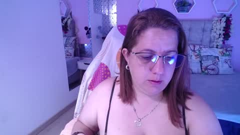 katerin Joness online show from January 2025 12:29:01 PM