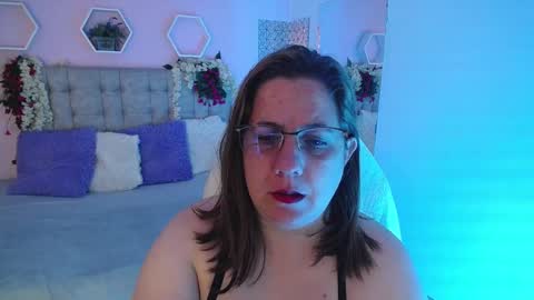 katerin Joness online show from March 2025 12:30:02 PM