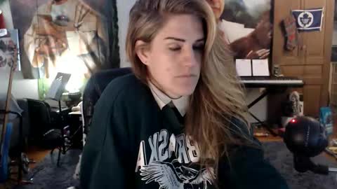 Katie online show from April 2026 04:04:01 AM