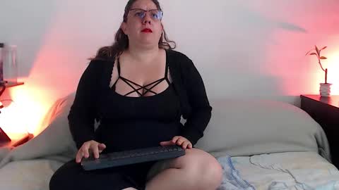 Snapshot of katiee_jones_ chatting on October 2025 11:55:02 AM Katherine online show from October 2025 11:55:02 AM