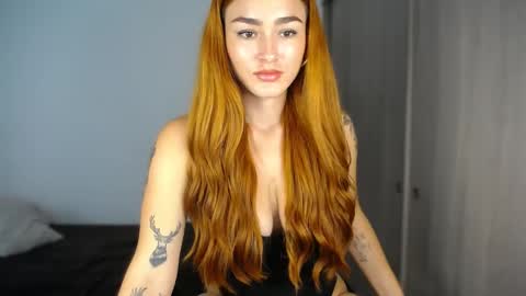Snapshot of katiejane_ chatting on February 2025 02:37:01 PM Katie Jane online show from February 2025 02:37:01 PM