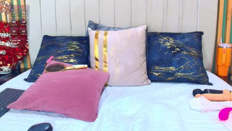 Snapshot of katlyn_martins chatting on February 2025 04:53:02 PM K A T L Y N online show from February 2025 04:53:02 PM