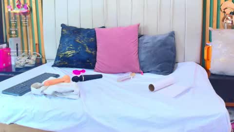 Snapshot of katlyn_martins chatting on February 2025 07:03:02 PM K A T L Y N online show from February 2025 07:03:02 PM