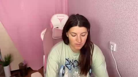 Snapshot of katrin_kristal chatting on October 2025 10:55:01 AM naked in pvt show 100 tk online show from October 2025 10:55:01 AM