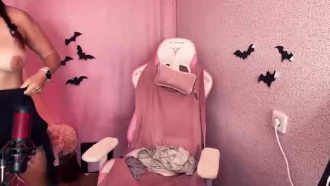 Snapshot of katrin_kristal chatting on October 2025 08:27:02 AM naked in pvt show 100 tk online show from October 2025 08:27:02 AM