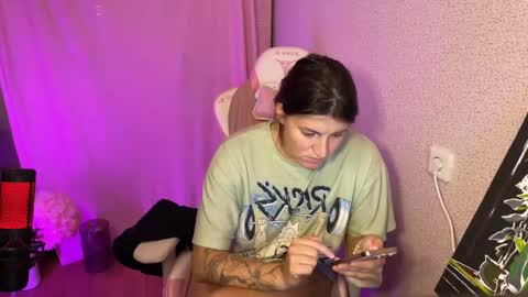 Snapshot of katrin_kristal chatting on November 2025 04:07:01 PM naked in pvt show 100 tk online show from November 2025 04:07:01 PM