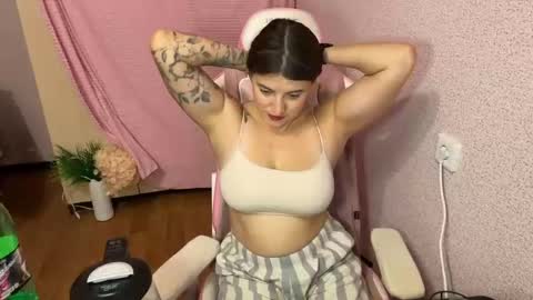 Snapshot of katrin_kristal chatting on November 2025 06:01:01 PM naked in pvt show 100 tk online show from November 2025 06:01:01 PM