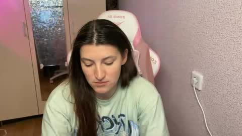 Snapshot of katrin_kristal chatting on April 2026 05:40:01 PM naked in pvt show 100 tk online show from April 2026 05:40:01 PM