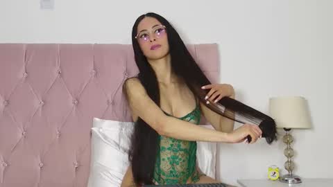 katrina clark online show from April 2026 10:11:02 PM