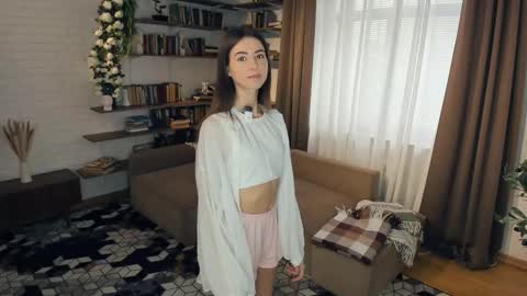 Kate Aurora online show from February 2026 08:03:02 AM