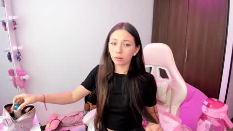 Snapshot of katrinrosex chatting on December 2024 08:15:01 PM Katrin online show from December 2024 08:15:01 PM