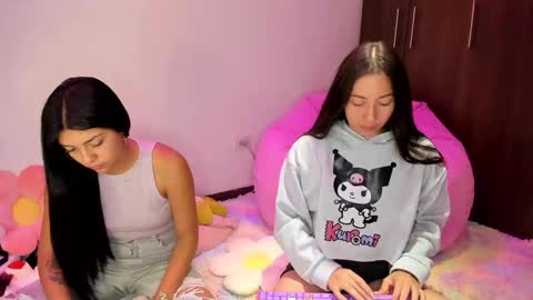 Snapshot of katrinrosex chatting on December 2024 01:53:02 AM Katrin online show from December 2024 01:53:02 AM