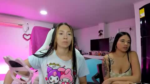 Snapshot of katrinrosex chatting on December 2025 04:33:01 PM Katrin online show from December 2025 04:33:01 PM