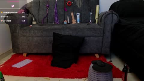 Katt  online show from December 2024 08:39:01 PM