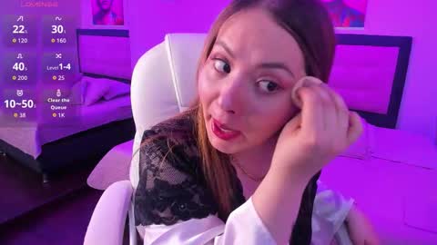 katte_adams online show from December 2025 01:17:04 PM