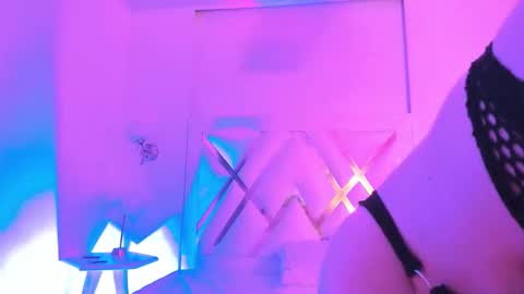 Snapshot of kattengel chatting on December 2025 11:41:02 AM katt online show from December 2025 11:41:02 AM