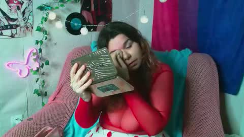 Snapshot of kattixo chatting on December 2025 11:48:02 AM Katti online show from December 2025 11:48:02 AM