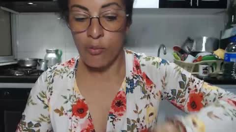 Snapshot of kattleyagray chatting on December 2025 10:07:01 PM KattleyaGrey online show from December 2025 10:07:01 PM