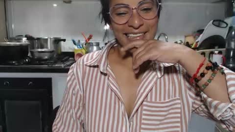 Snapshot of kattleyagray chatting on February 2026 09:46:02 PM KattleyaGrey online show from February 2026 09:46:02 PM