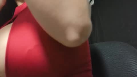 Snapshot of katty_bluntt chatting on December 2024 04:17:02 AM Luu sell online show from December 2024 04:17:02 AM